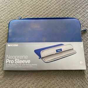 Incase MacBook Pro 15” laptop sleeve